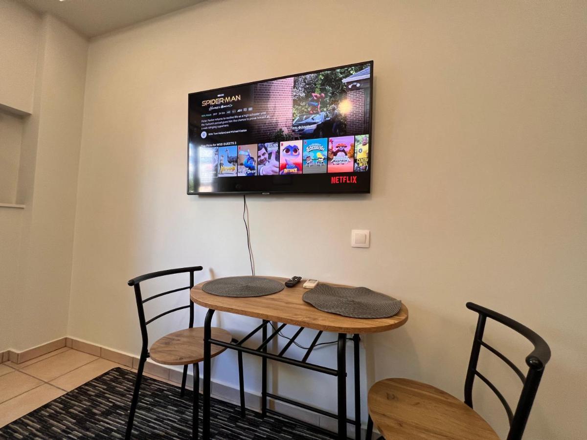 אתונה Wsd Rizari Apartment Hotel מראה חיצוני תמונה